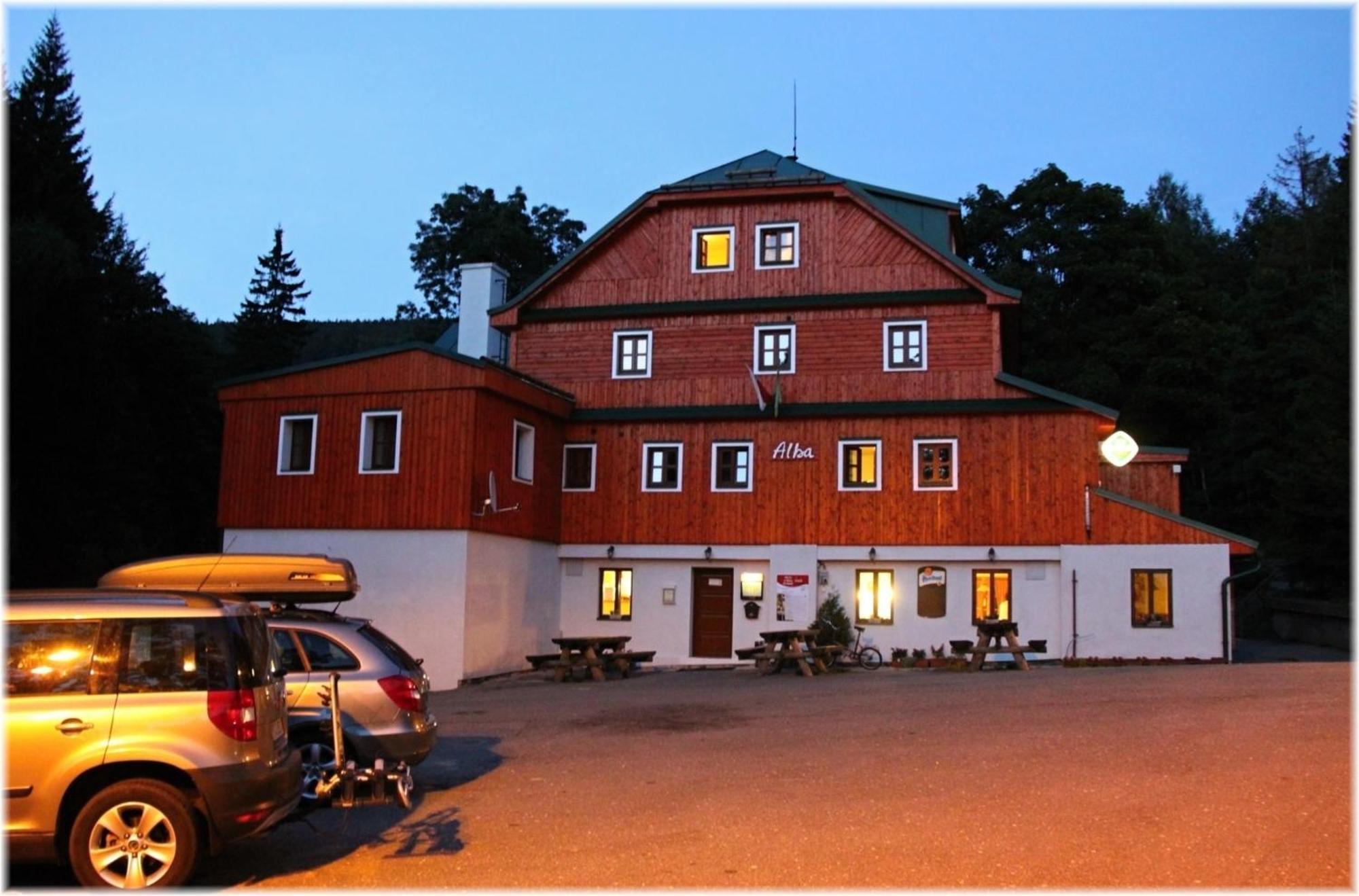 Hotel Alba Destne v Orlickych horach Exteriör bild